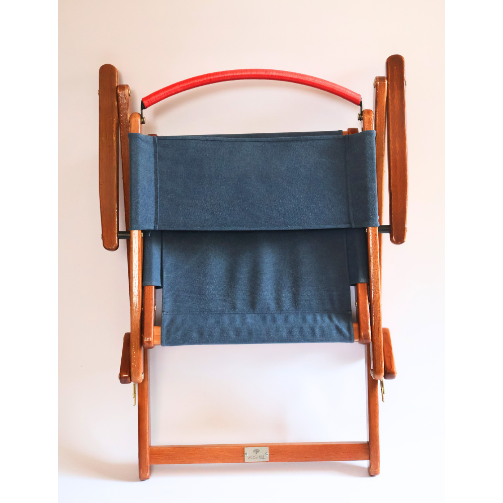 Folding chair in navy blue 